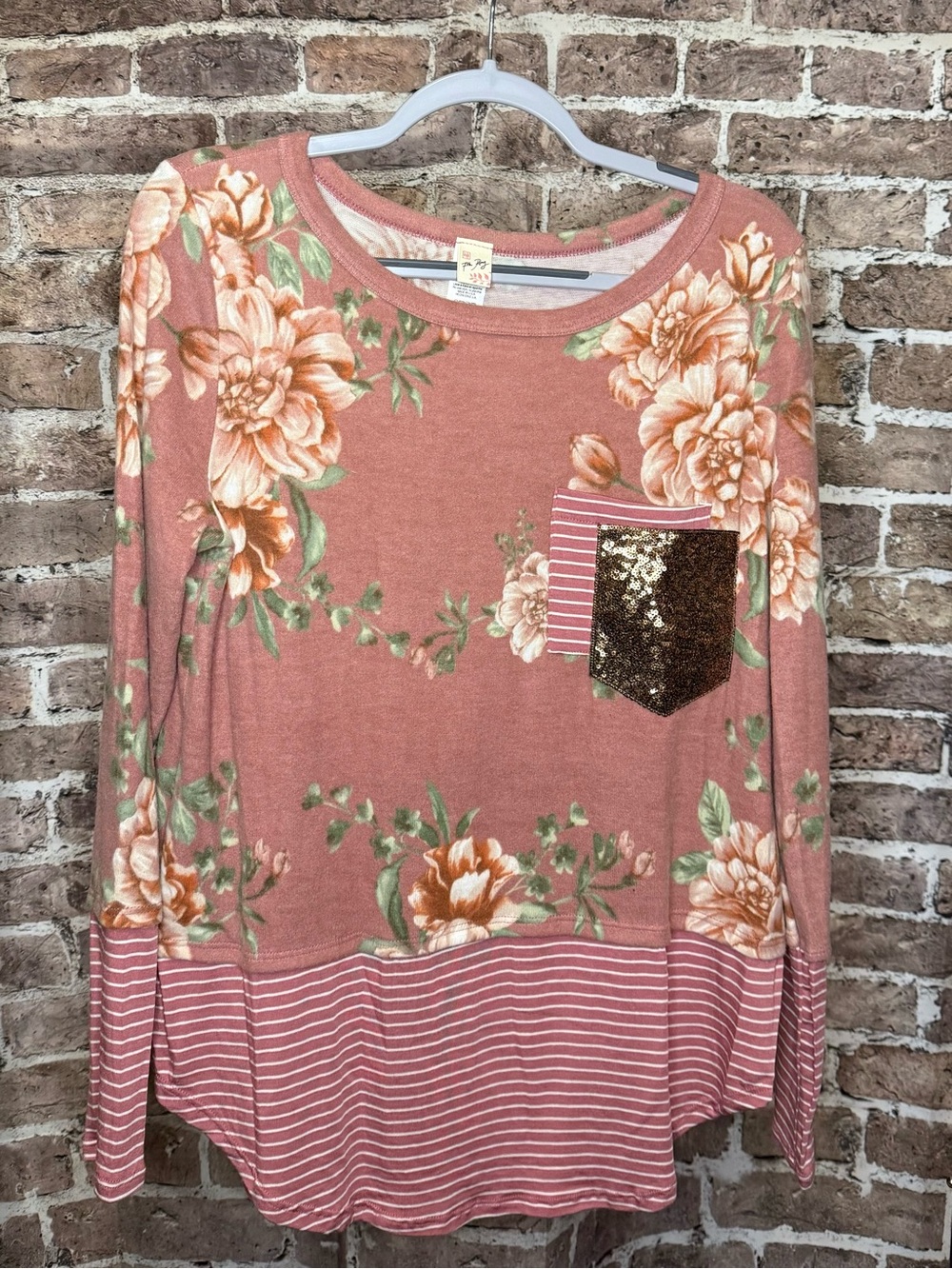 7th Ray Rose Floral Sequin Pocket Pullover